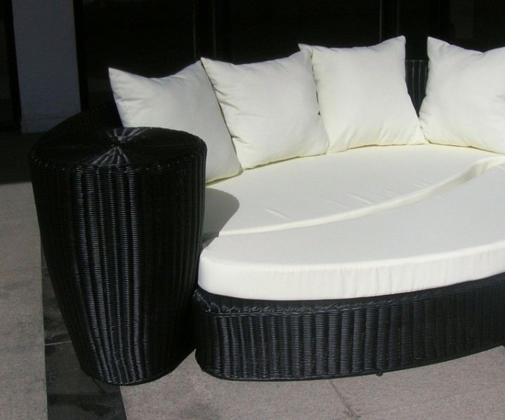 Customized factory directly garden furniture outdoor leisure pe rattan sun bed