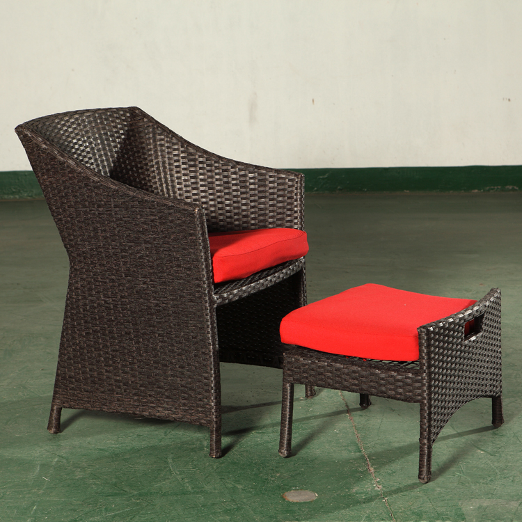 Outdoor pe rattan simple design garden chair with foot stool from manufacturer direct 2021 design chair