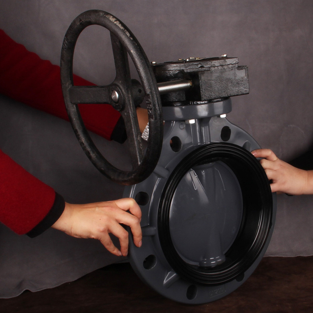 Spherical Design Disc UPVC Turbine Actuator Butterfly Valve Plastic Acid / Alkali Resistant Worm Wheel Handle Butterfly Valve