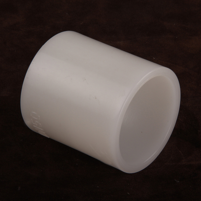 DN15-DN200mm Hot Socket Fusion PVDF Straight Coupling Joint Pipe Fitting for Corrosive Industrial Applications